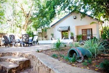 پانسیون Dei Gratia Guest House