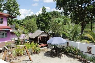 پانسیون Desatebrau Newstar Homestay   Wedding Bridal House