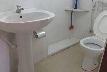 هاستل Mendis Cottage