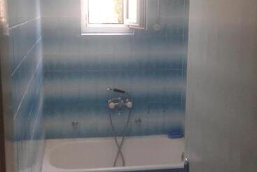 پانسیون Guesthouse Lautasevic