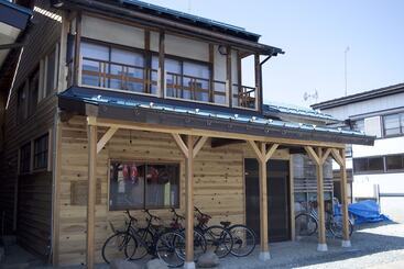 پانسیون Hostel&bar Camosiba