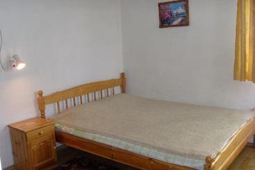 پانسیون Proboyski Guest House