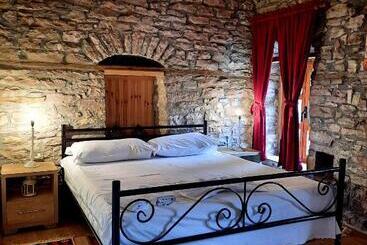 پانسیون Stone Rooms 1850