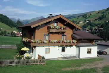 تختخواب و صبحانه Ski & Bike Pension Maria