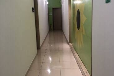 پانسیون Hostel Paradise St