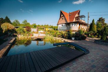 پانسیون Vintage Home Vendégház