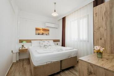 Azra Apart & Otel