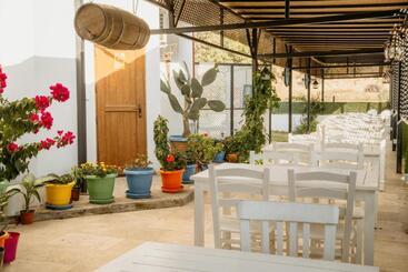Azra Apart & Otel