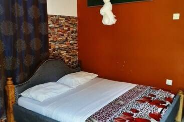 تختخواب و صبحانه Hubhill Lodge