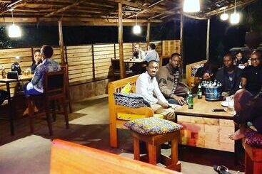 تختخواب و صبحانه Hubhill Lodge