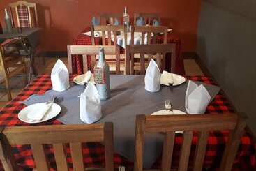 تختخواب و صبحانه Hubhill Lodge