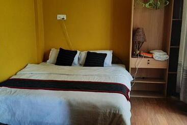 پانسیون Looniva Guest House