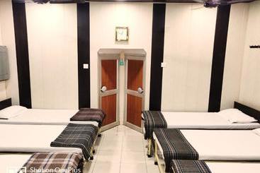 پانسیون Roop Guest House