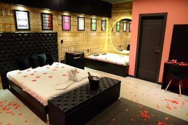 Helus Motel