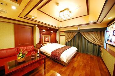 هتل Vanilla Resort Kawagoe Adults Only