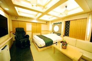 هتل Vanilla Resort Kawagoe   Adults Only