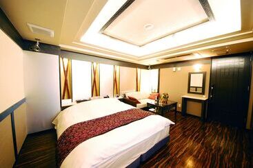 هتل Vanilla Resort Kawagoe   Adults Only