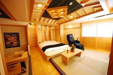 هتل Vanilla Resort Kawagoe   Adults Only