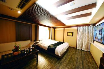 هتل Vanilla Resort Kawagoe   Adults Only