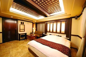 هتل Vanilla Resort Kawagoe   Adults Only