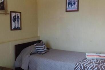 پانسیون Hostal Tunquelen