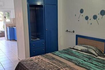 C & A Hotel Apartments
