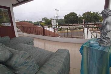 پانسیون Hostal Gualingo