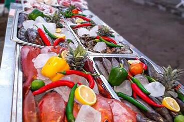 پانسیون Zipp Bar Restaurant & Bungalows