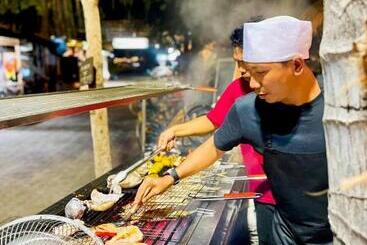پانسیون Zipp Bar Restaurant & Bungalows