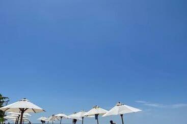 پانسیون Zipp Bar Restaurant & Bungalows