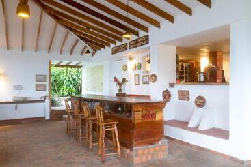 هاستل Mundo Nuevo Eco Lodge