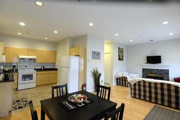 پانسیون Marpole Guest House