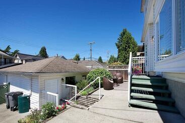پانسیون Marpole Guest House