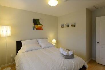 پانسیون Marpole Guest House