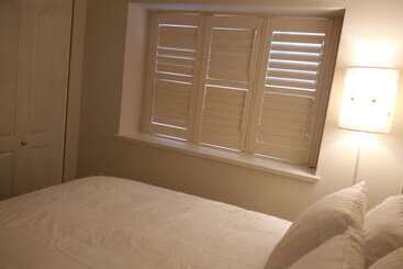 پانسیون Marpole Guest House