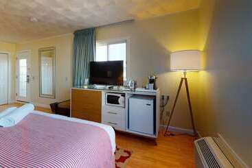 The Hotel Maria