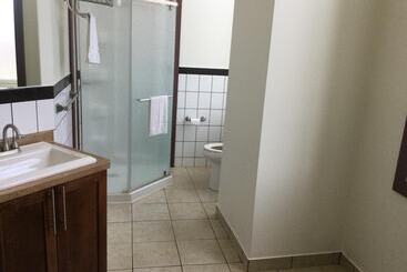 هاستل Water Suites