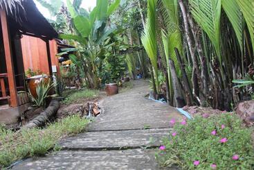 هتل Ben Tre Farm Stay
