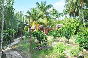 هتل Ben Tre Farm Stay