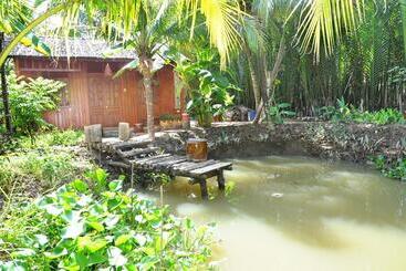 هتل Ben Tre Farm Stay