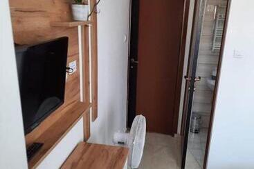 پانسیون Fiesta Apartman