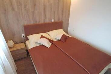 پانسیون Fiesta Apartman