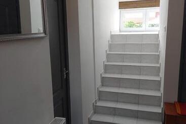 پانسیون Fiesta Apartman