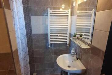 پانسیون Fiesta Apartman