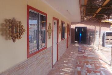 پانسیون Hostal El Amigo Lucho