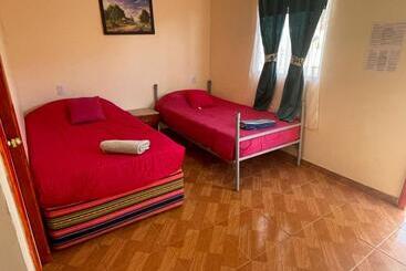 پانسیون Hostal El Amigo Lucho