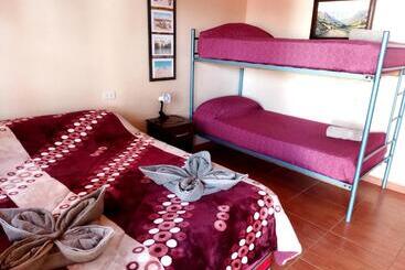 پانسیون Hostal El Amigo Lucho