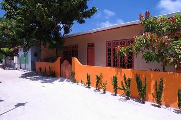 پانسیون The Sunrise Huraa