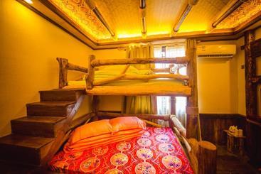 پانسیون Dielianhua Cowherd Inn Zhangjiajie