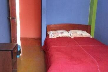 پانسیون Hostal Arcangel